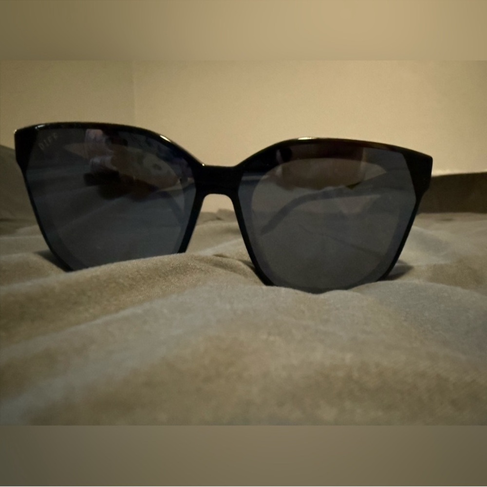 Diff women’s sunglasses